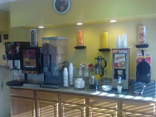 Vagabond Inn Hemet Bagian luar foto